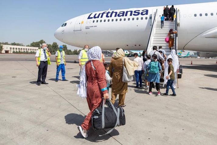 Ein af þremur íslenskum fjölskyldum sem enn var stödd í Afganistan er komin til Kaupmannahafnar.