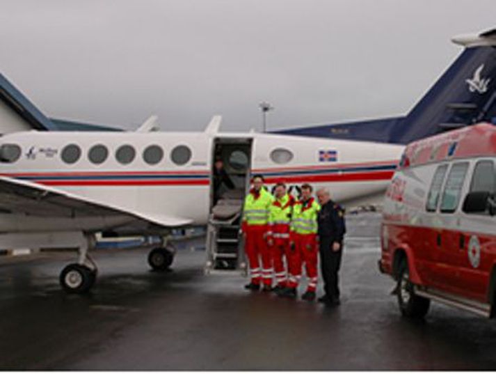 Mýflug sér um allt sjúkraflug á landinu fyrir utan Vestmanneyjar. Félagið íhugar nú að fljúga til Noregs með erlenda ferðamenn sem eru búnir að fá nóg af verunni hér á landi.