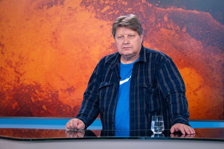 Þorvaldur segir gos geta orðið við sjávarbotn og þá myndi það ekki sjást en það gæti líka færst ofar og haft áhrif á flugumferð til dæmis. 