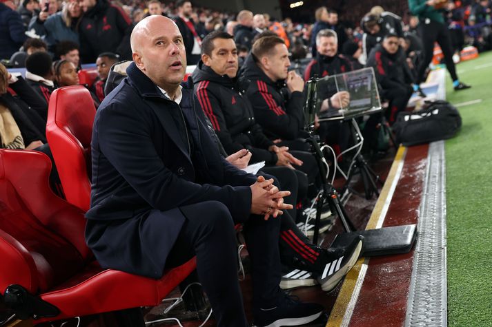 Arne Slot, knattspyrnustjóri Liverpool, situr mögulega í heitasta stjórastólnum í dag.