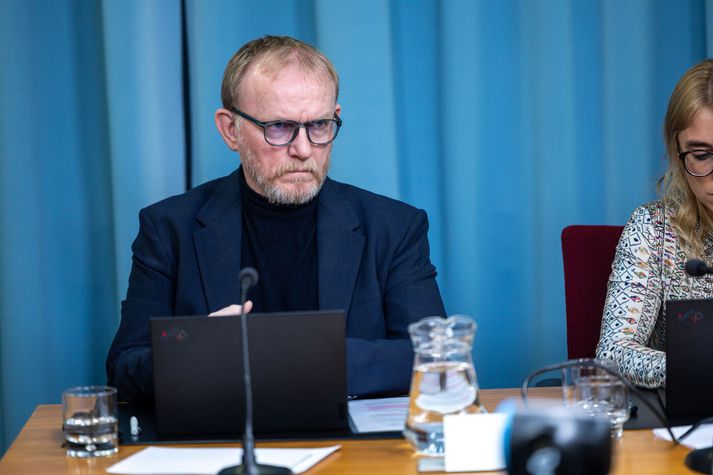 Guðbrandur Einarsson hefur sagt af sér sem þingmaður.