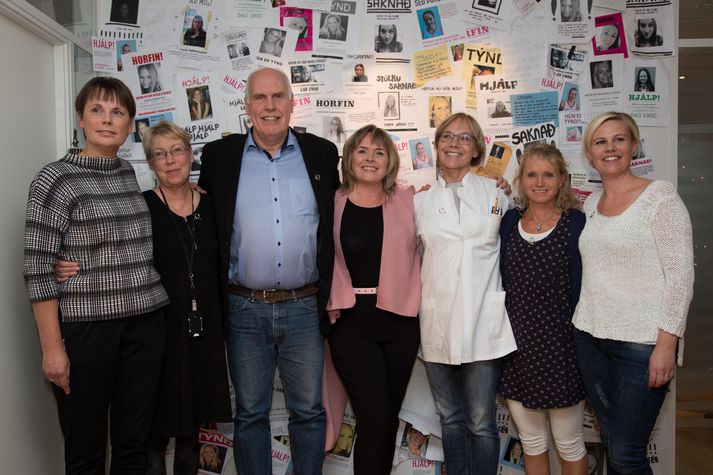 Frá afhendingu Bleiku slaufunnar í dag frá vinstri: Liselotte Widing,  Dóra S. Júlíussen, Gunnar Örn Guðmundsson, Ragnheiður Haraldsdóttir, Jóna Ólafsdóttir, Martha Ernstsdóttur og Ólöf Björk Jóhannsdóttir.