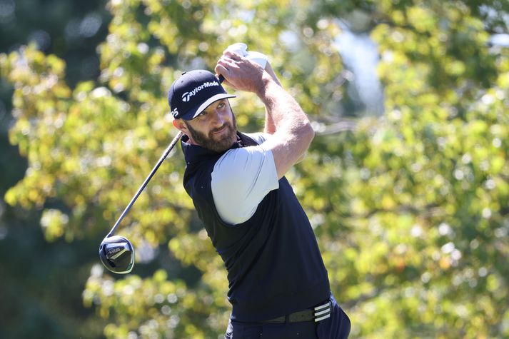 Dustin Johnson er í einangrun eftir að hann greindist með kóróuveiruna.