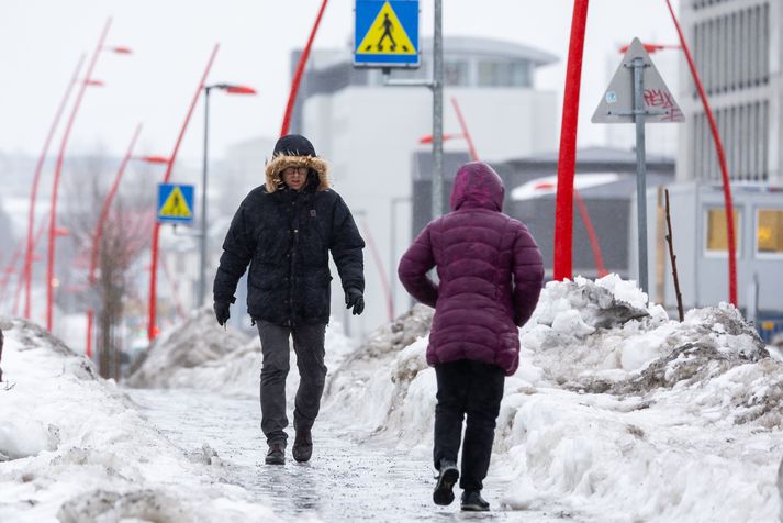 Glerhált er víða á höfuðborgarsvæðinu.