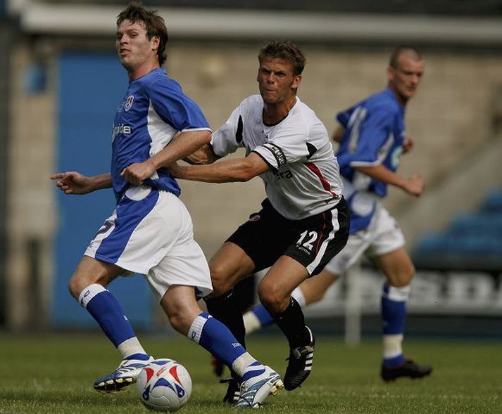 Hermann hreiðarsson Verður líklega áfram hjá Charlton. Er hér í æfingaleik með liðinu gegn Millwall fyrr í sumar.