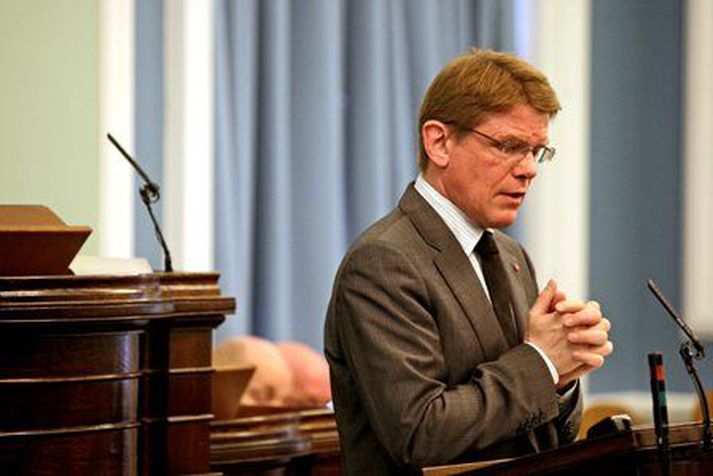 Mörður segir að honum finnist undarlegt ef rétt er að Byggðastofnun skipti við gróin sjávarútvegsfyrirtæki í gegn um skúffufyrirtæki.