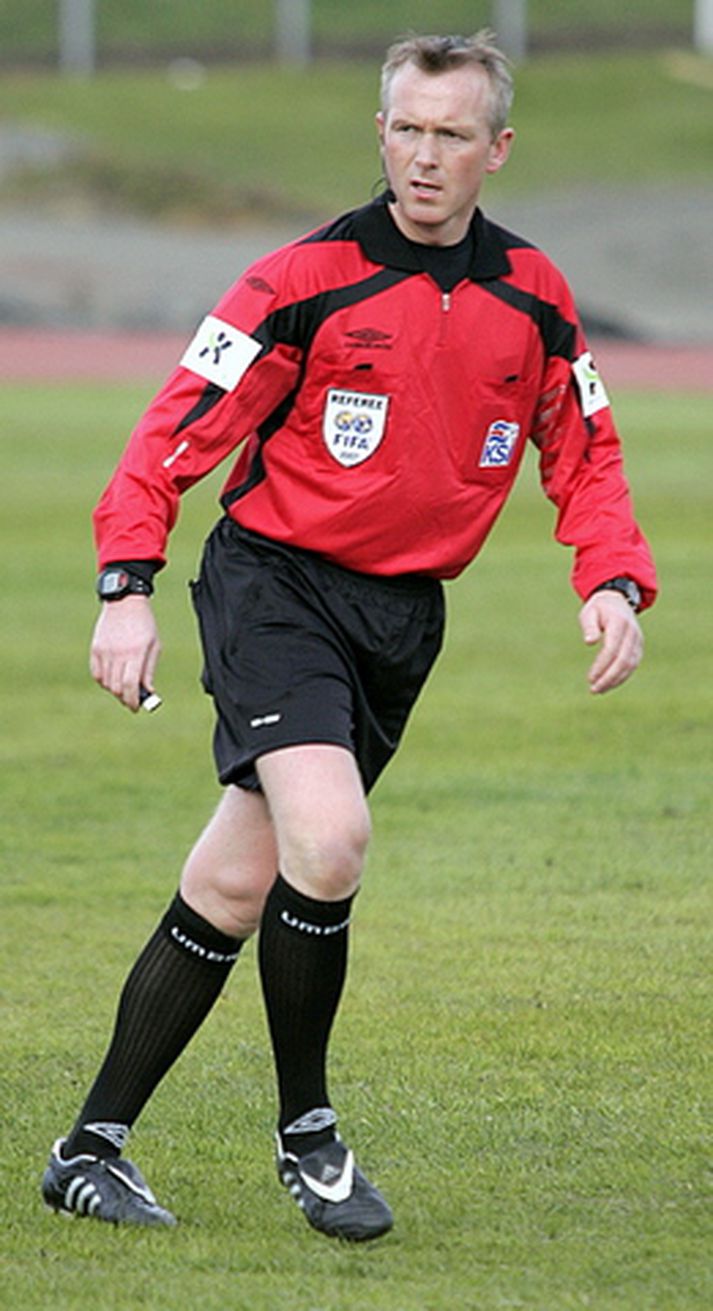 Kristinn Jakobsson knattspyrnudómari.