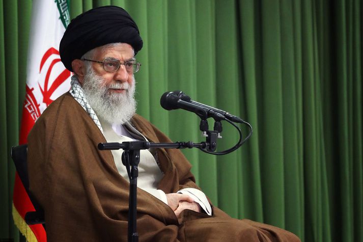Ali Khamenei, æðstiklerkur Írans.