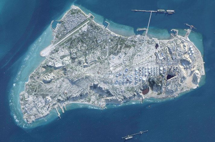 Kharg-eyja er gríðarlega mikilvæg efnahag Írana.