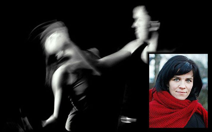 Helga Vala Helgadóttir, lögmaður konunnar, segir ekkert gert í heimilisofbeldismálum af hálfu lögreglunnar.