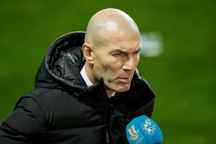 Zinedine Zidane er að yfirgefa Real.