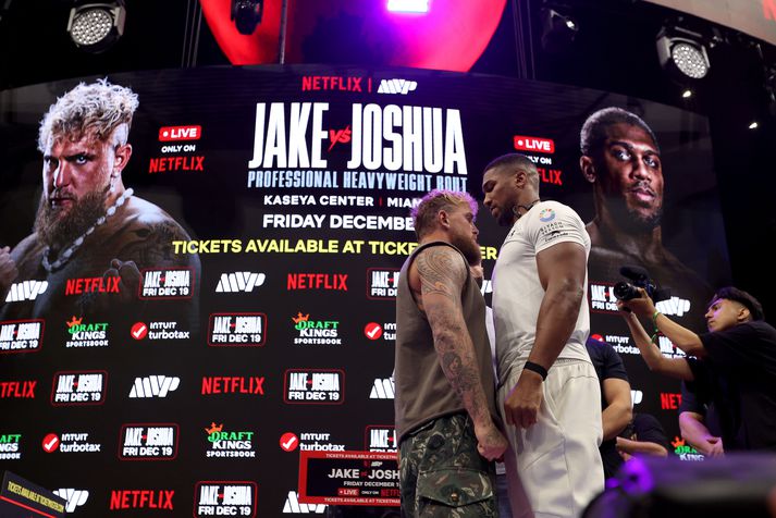 Anthony Joshua og Jake Paul mætast í hringnum þann 19. desember.