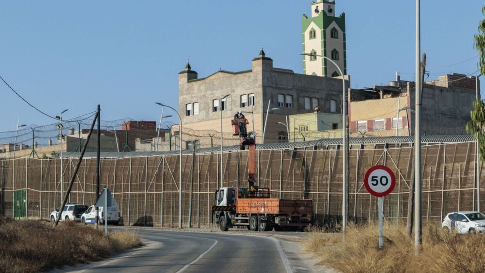 Búa sig undir annað á­hlaup á Ceuta
