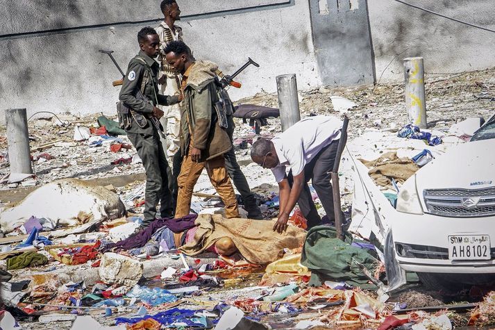 Frá vettvangi árásarinnar í Mogadishu.