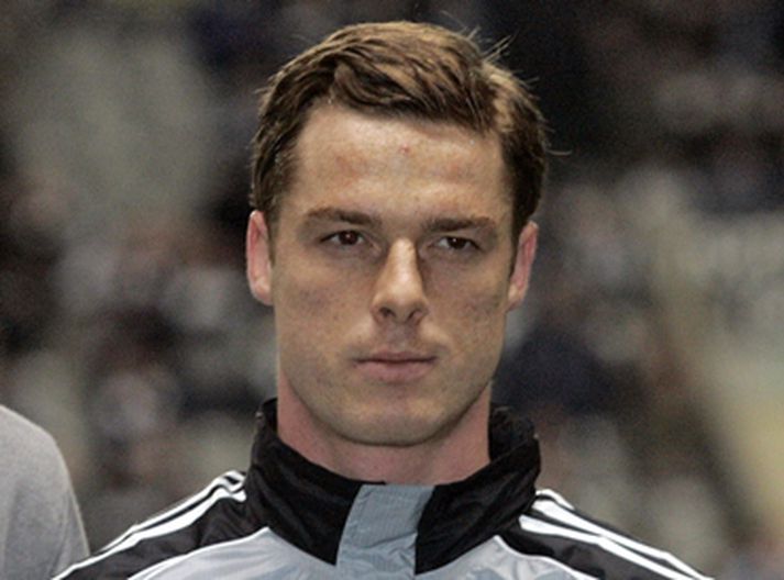 Scott Parker er samkvæmt slúðrinu á leið til Íslendingafélagsins West Ham.