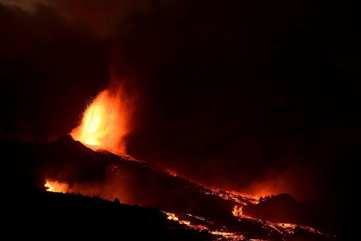 Nýja gosopið opnaðist nærri bænum Tacanade þar sem rúmlega sjö hundruð manns búa.