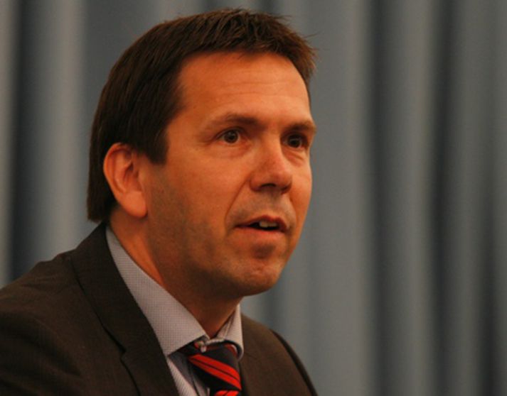 Ármann Kr. Ólafsson, bæjarfulltrúi í Kópavogi, er stjórnarformaður Strætó bs.