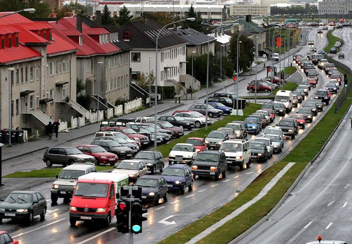 Hámarkshraðinn á þessu svæði á Miklubraut verður 50 kílómetrar á klukkustund í stað 60, ef lögreglan samþykkir tillöguna