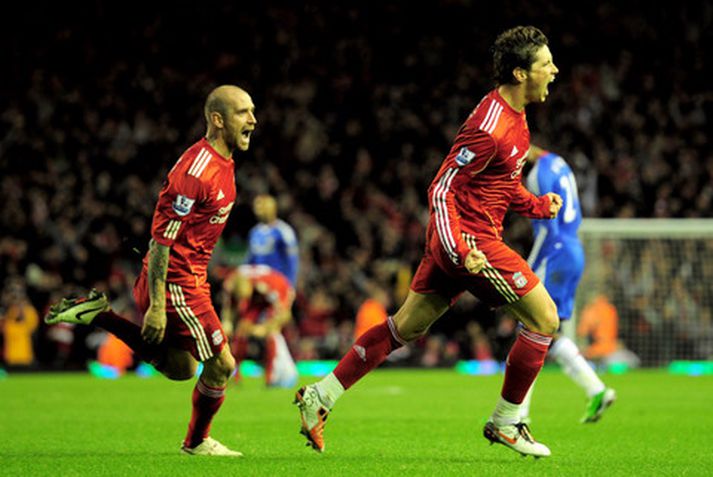 Fernando Torres og Raul Mereiles fagna í dag.