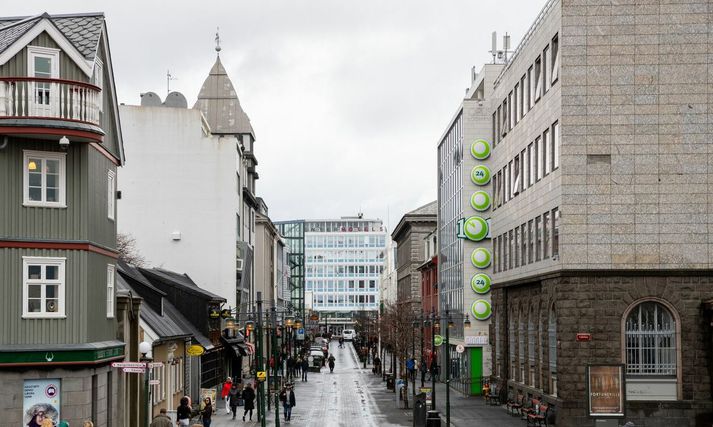 Af þeim fimm brotum sem maðurinn hefur verið dæmdur fyrir á þessu ári áttu þrjú þeirra sér stað í miðbæ Reykjavíkur.