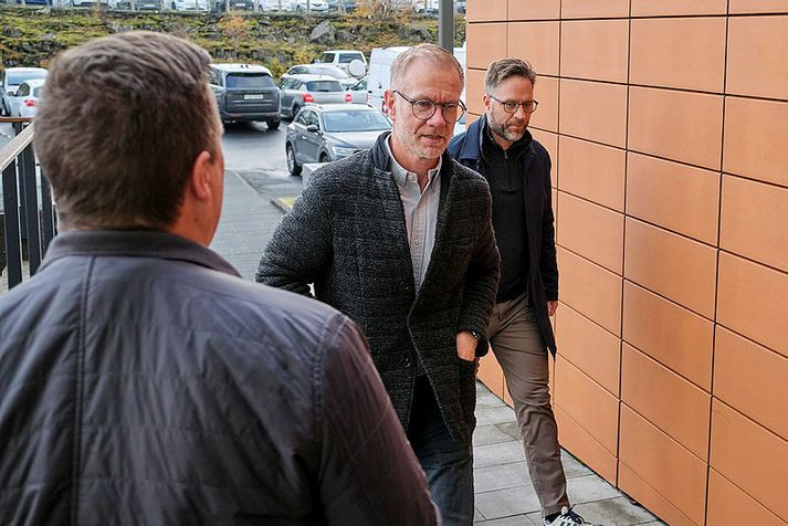 Einar Örn Ólafsson fyrrverandi forstjóri Play er á meðal þeirra sem lögðu til peninga í skuldabréfaútboðinu í ágúst síðastliðnum. Hann er því meðal kröfuhafa í maltneska dótturfélagið sem vinnur að því að halda starfsemi áfram sem leiguflugfélag í Austur-Evrópu.