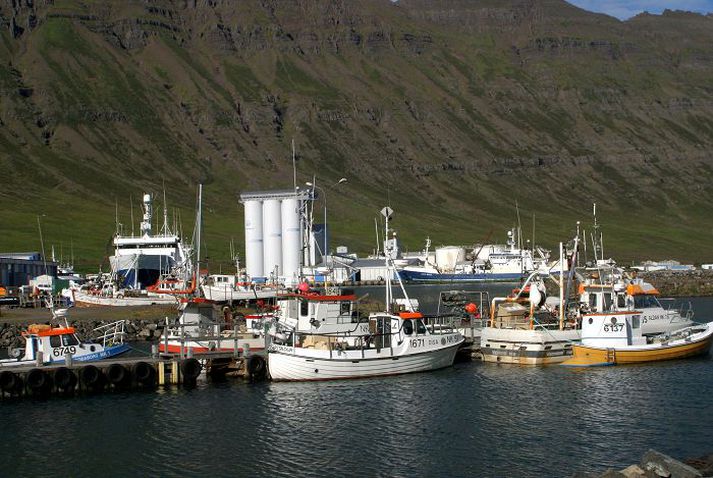 Nemendur fá að fara um borð á skip Síldarvinnslunnar 