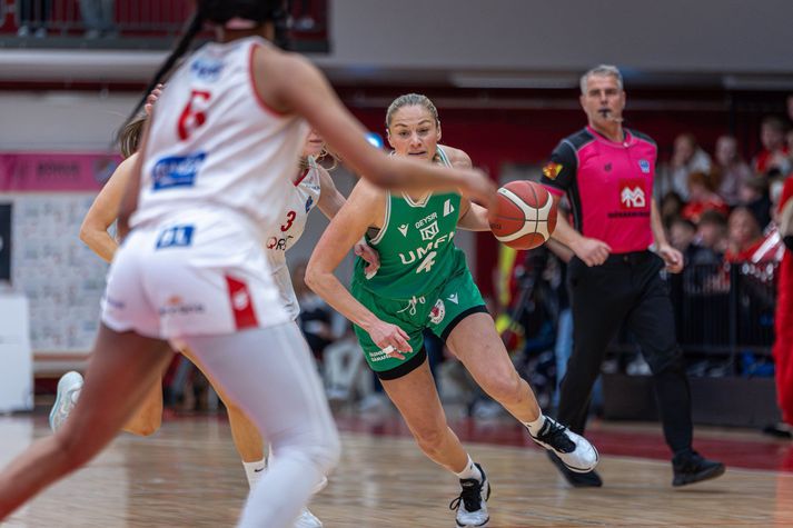 Emilie Sofie Hesseldal tók 20 fráköst i kvöld og stal mikilvægum bolta undir lokin.