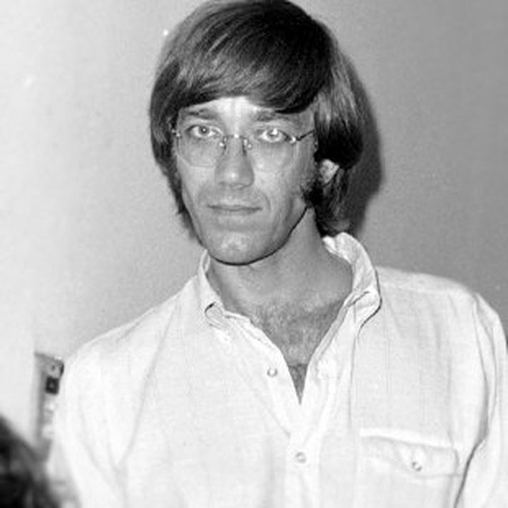 Ray Manzarek átti mikinn þátt í hljómi hippabylgjunnar með hammondorgeli sínu.