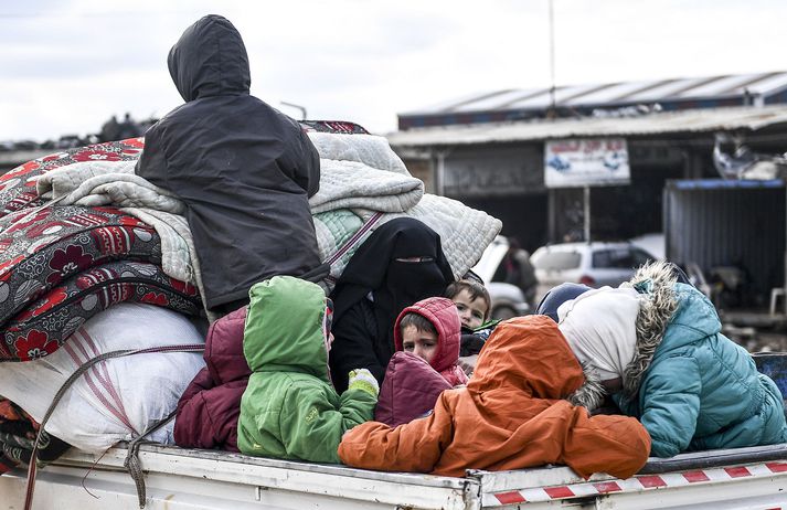 Nýjustu tölur SÞ segja 948 þúsund manns á flótta og þar af séu rúmlega 80 prósent konur og börn.