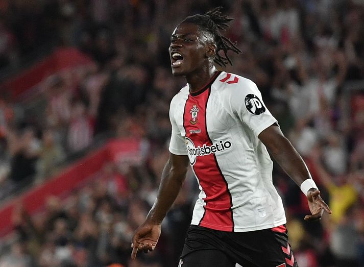 Romeo Lavia fagnar marki með Southampton.