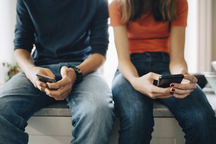 Börn undir fimmtán ára aldri fá ekki að nota samfélagsmiðla verði af banninu.