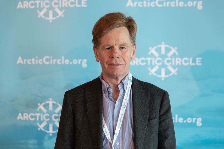 Árni Finnsson formaður Náttúruverndarsamtaka Íslands fullyrðir að enginn markaður sé fyrir kjötið sem nú er verið að veiða. 