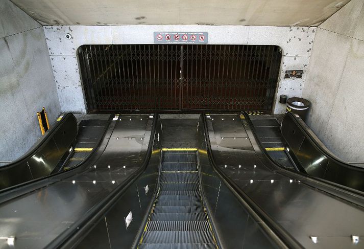 Lokunin hafið áhrif á yfir 700 þúsund farþega.