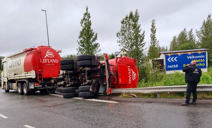 Nokkrar skemmdir urðu á vagninum.