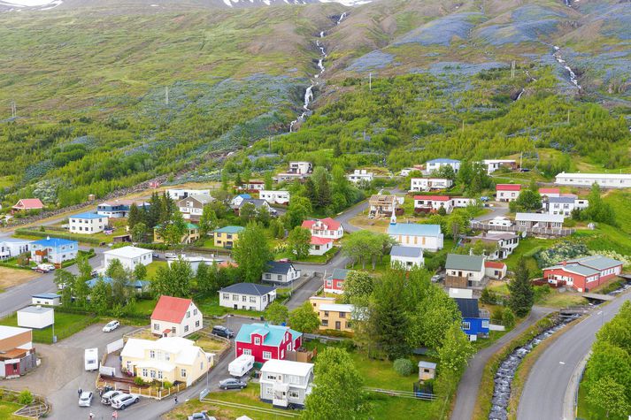 Rýmingu á Eskifirði hefur verið aflétt.