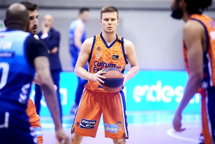 Martin Hermannsson í leik með Valencia Basket en þetta er hans fyrsta tímabil á Spáni.