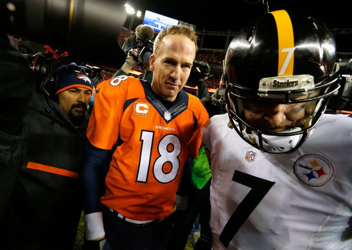 Peyton Manning er kominn áfram með lið sitt.