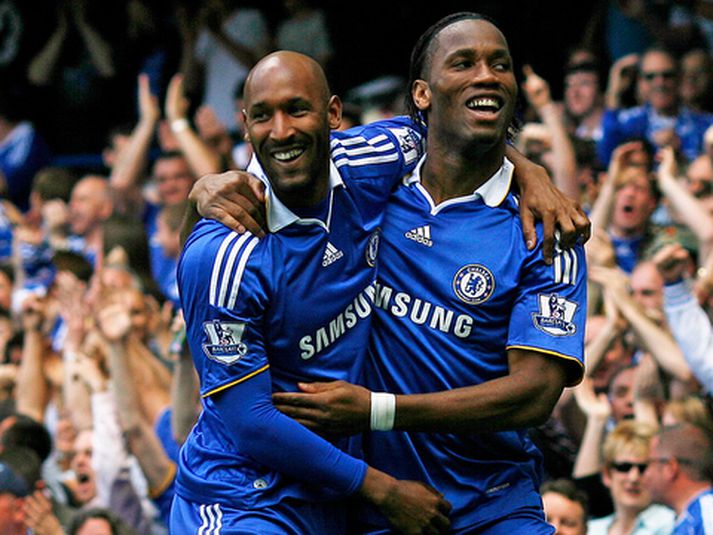 Drogba og Anelka fagna marki Chelsea í vetur.