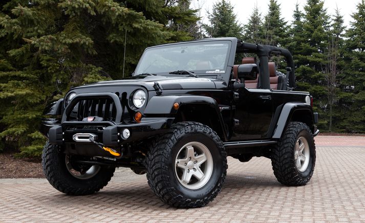Jeep Wrangler Renegade er einn þeirra bíla Jeep selst hafa eins og heitar lummur um allan heim á undanförnum árum.
