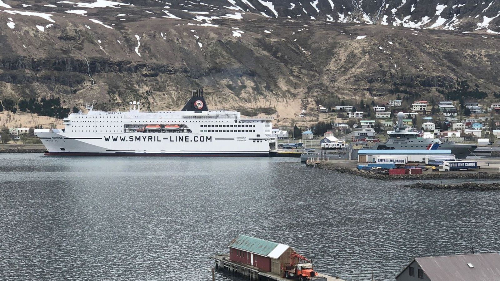 Skoða áætlunar­siglingar milli Skot­lands og Ís­lands