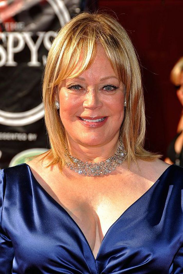 Seld Spelling-höllin hefur verið seld. Candy Spelling flytur nú út af sextíuþúsund fermetra heimili sínu.
nordicphotos/getty