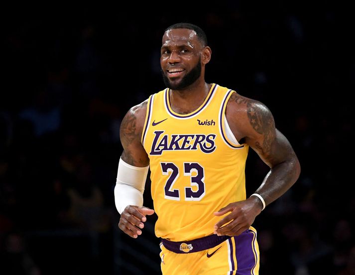 Það var gaman hjá LeBron James í gær.