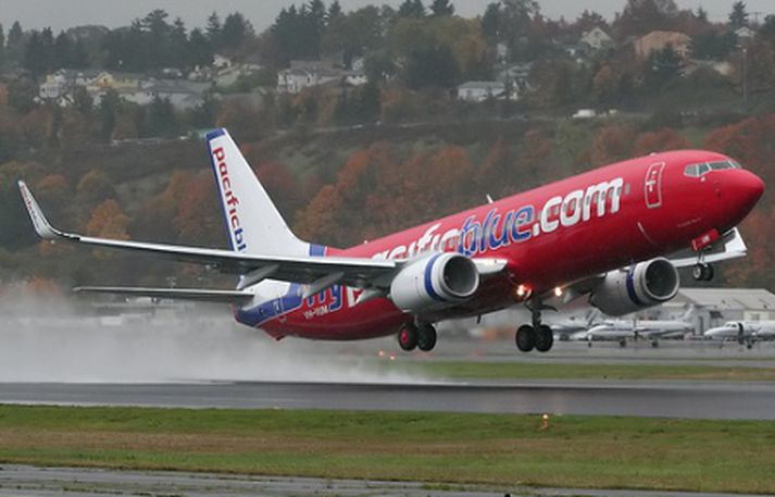 Konan ferðaðist með Airline Pacific Blue flugfélaginu.