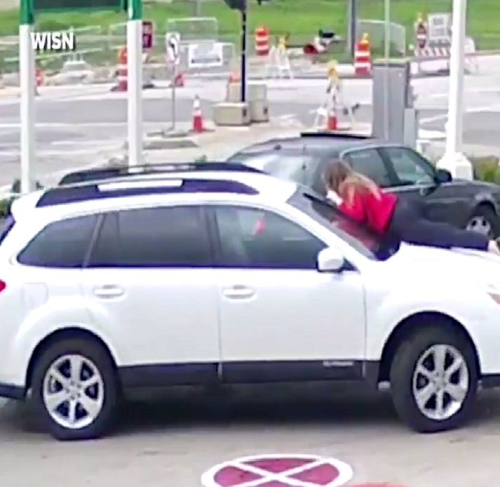 Melissa býður bílaþjófnum byrginn.