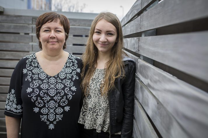 Kristín og Sóley fóru, fyrir hönd fjölskyldunnar, í fangelsið til Geirs í mars í fyrra.