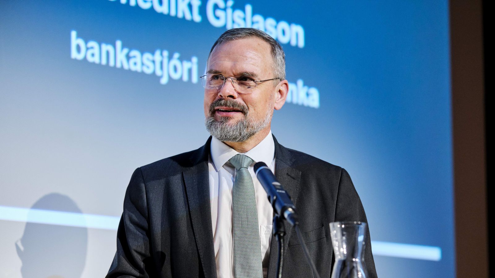 Bein út­sending: Hærri skattar, töpuð tæki­færi?