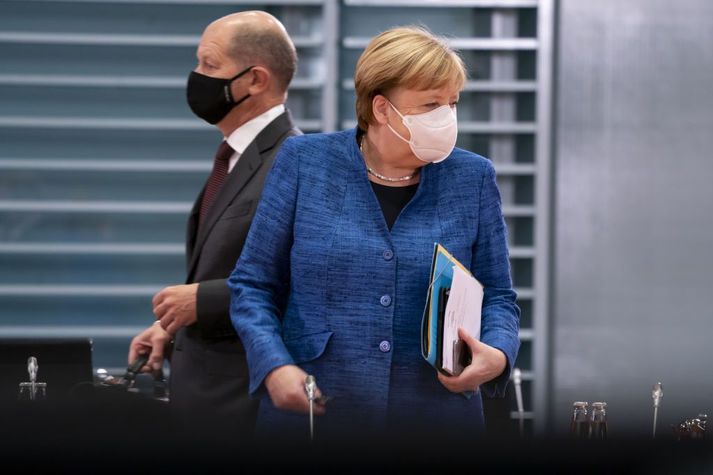 Angela Merkel Þýskalandskanslari og Olaf Scholz, fjármálaráðherra og kanslaraefni Jafnaðarmannaflokksins í næsti kosningum.