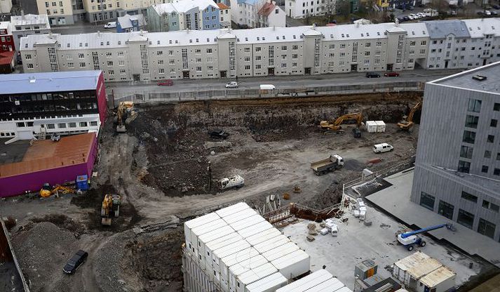 Önnur hinna meintu líkamsárása var í Bríetartúni í október árið 2014.
