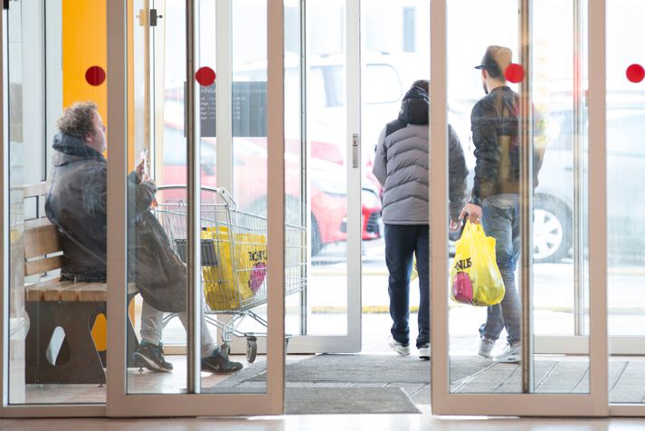 Stórir samrunar á eldsneytis- og dagvörumarkaði hafa átt sér stað undanfarin ár.