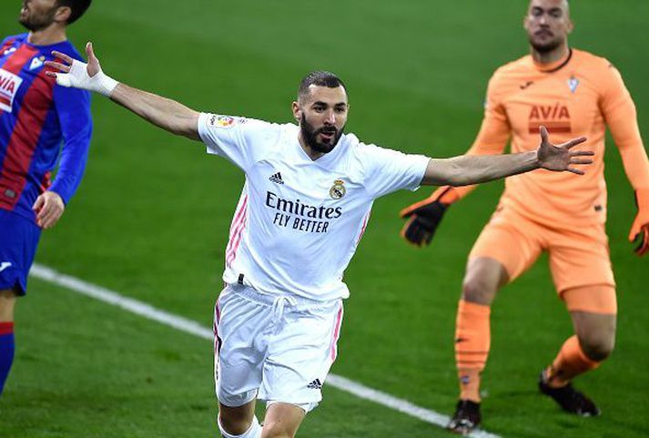 Benzema hefur verið sjóðandi heitur að undanförnu. Hann hélt uppteknum hætti í kvöld.